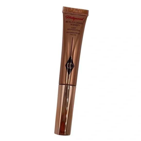 NEW Charlotte Tilbury Beauty Light Wand Easy Highlighter in Spotlight Rose Gold - Picture 2 of 6